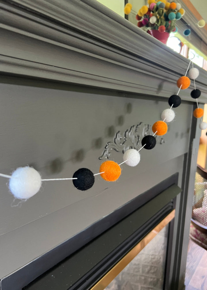 Halloween Felt Wool ball Garland