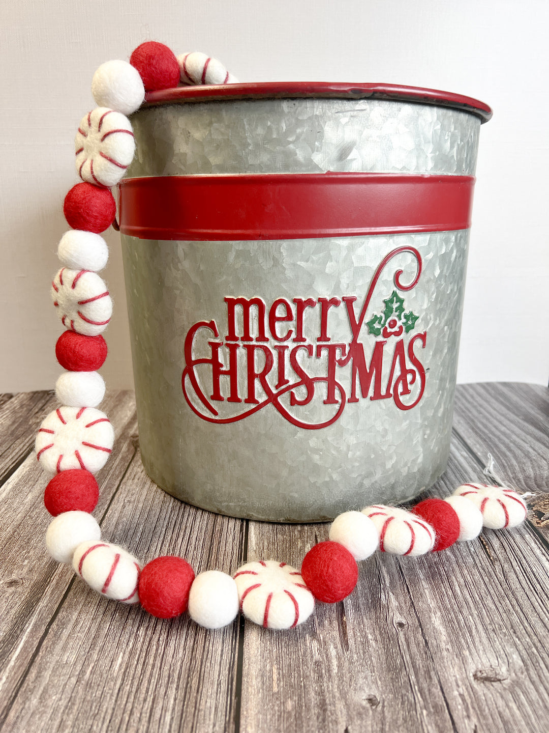 Peppermint Cheer Festive Garland