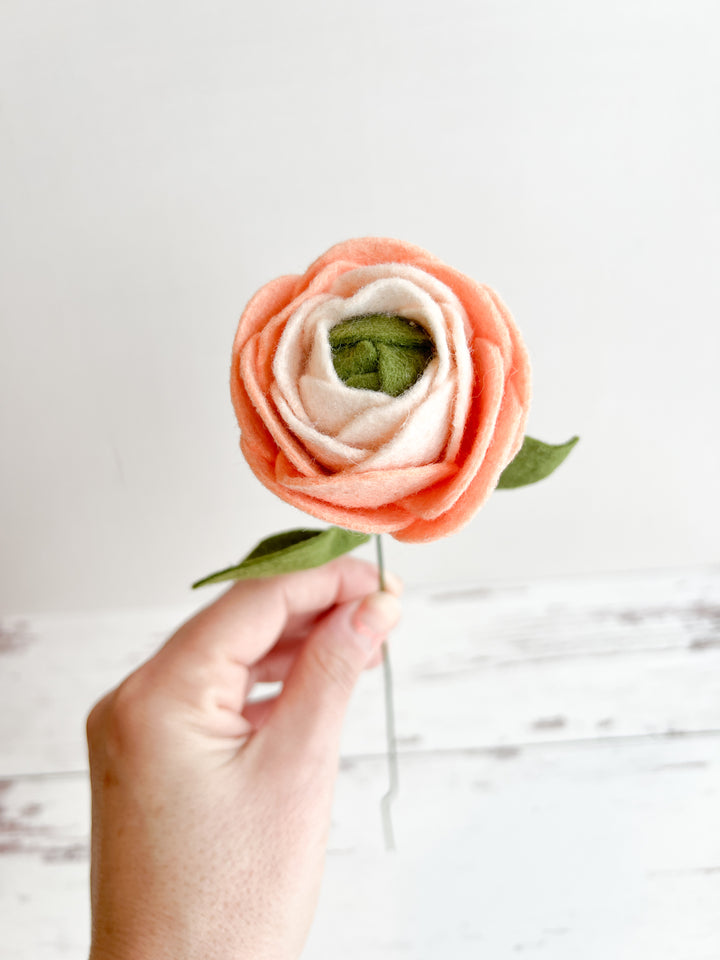 Ranunculus Stem (Felt)